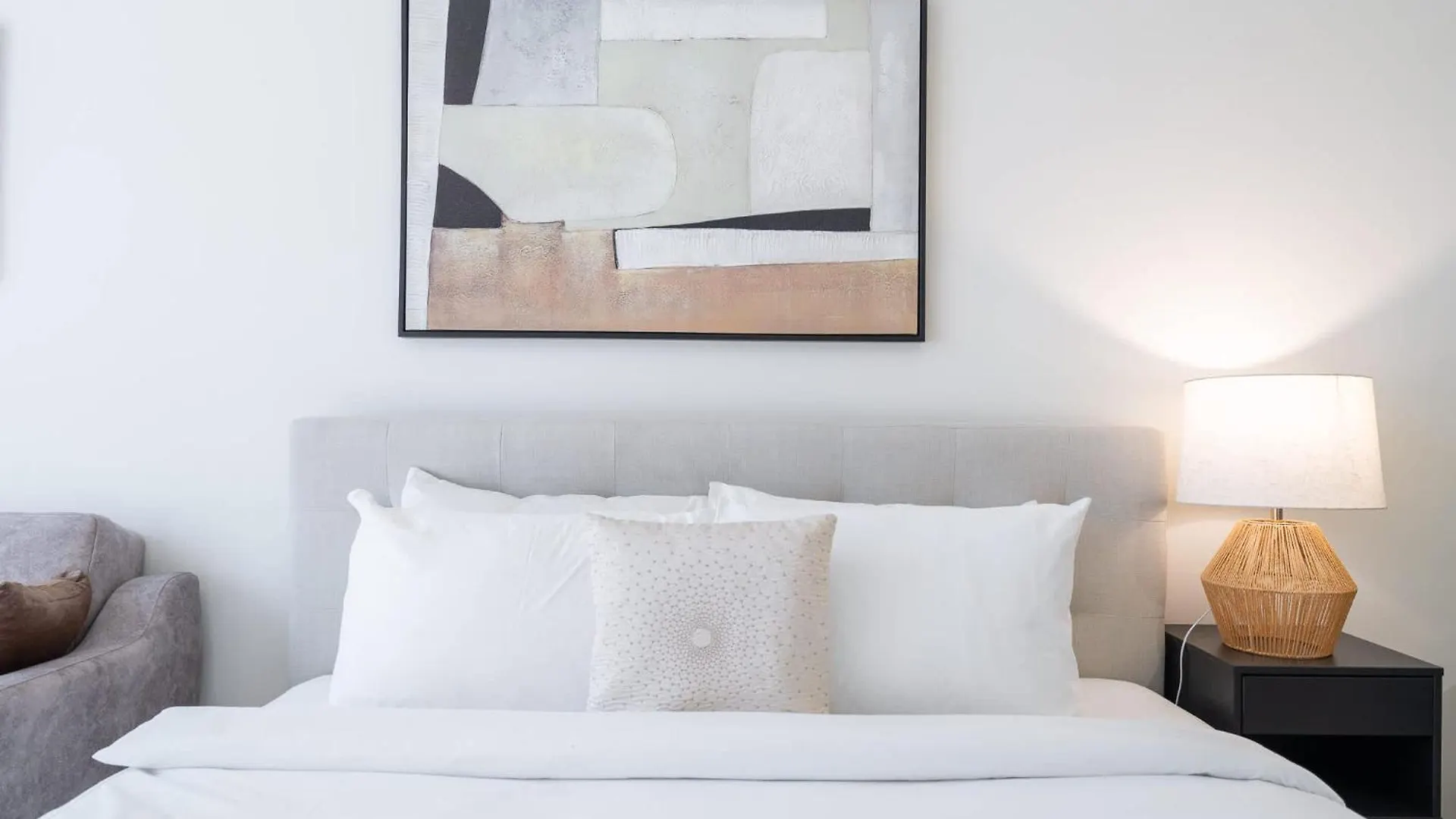 Comfortable Studio In Azizi Riviera 32 Dubai Apartment
