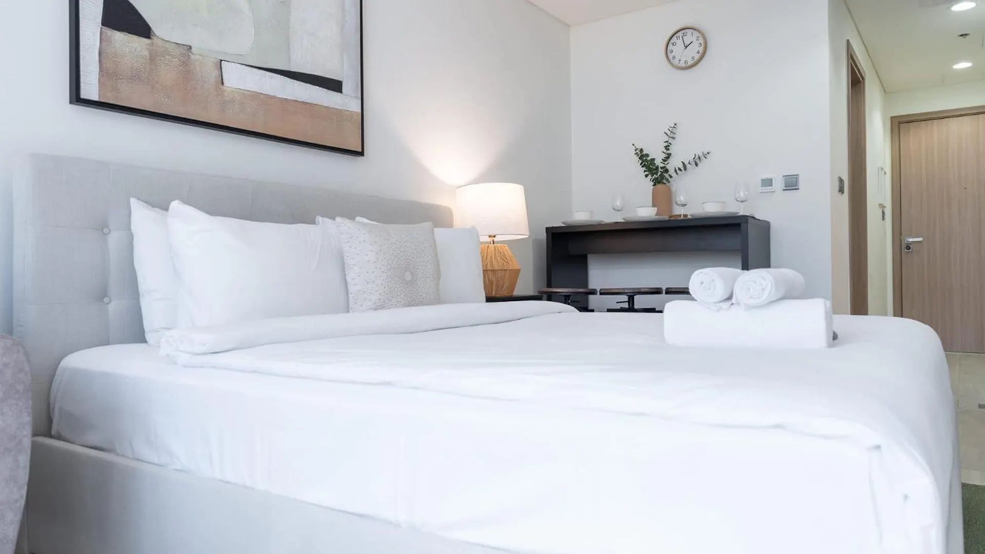 Comfortable Studio In Azizi Riviera 32 Dubaj
